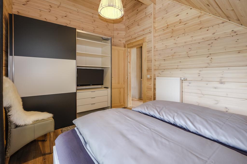 Bergwaldlodges Einklang & Blickfang เชียร์เคอ ภายนอก รูปภาพ